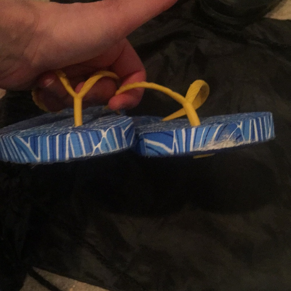 VINEYARD VINES FLIP FLOPS - Picture 4 of 6